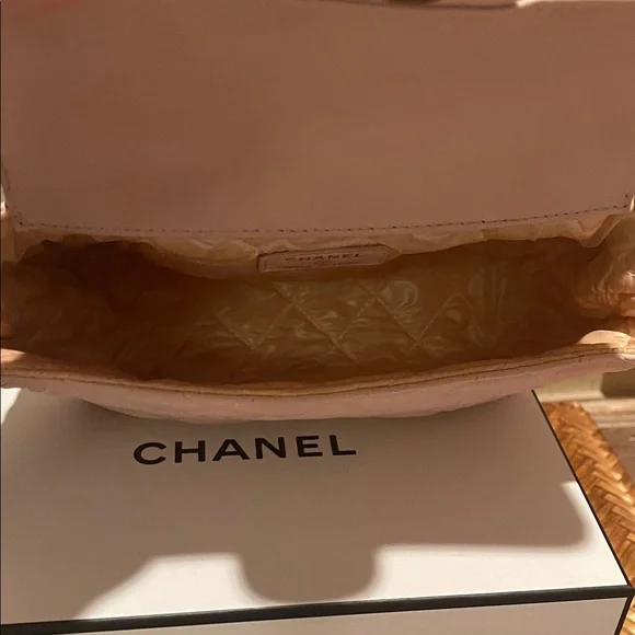 EUC Chanel Pink Quilted Lamskin CC Cosmetic Bag with Chanel Box - Picture 10 of 14